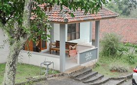Bumi Ciboled Mitra Reddoorz Near Gerbang Tol Pamulihan